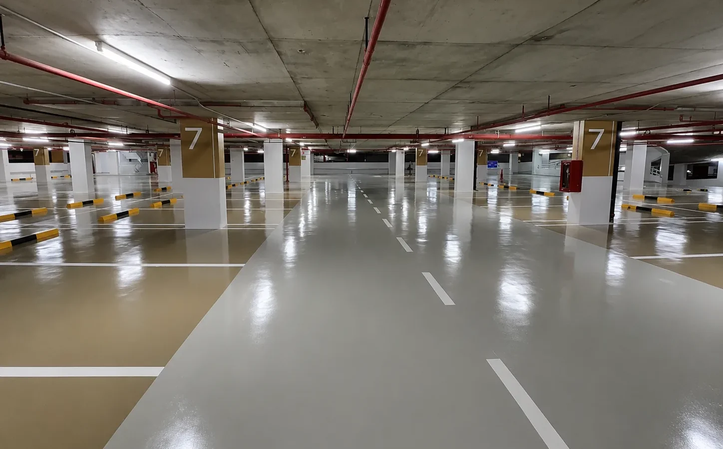 งานพื้น Epoxy ภายในพื้นที่ใช้งาน