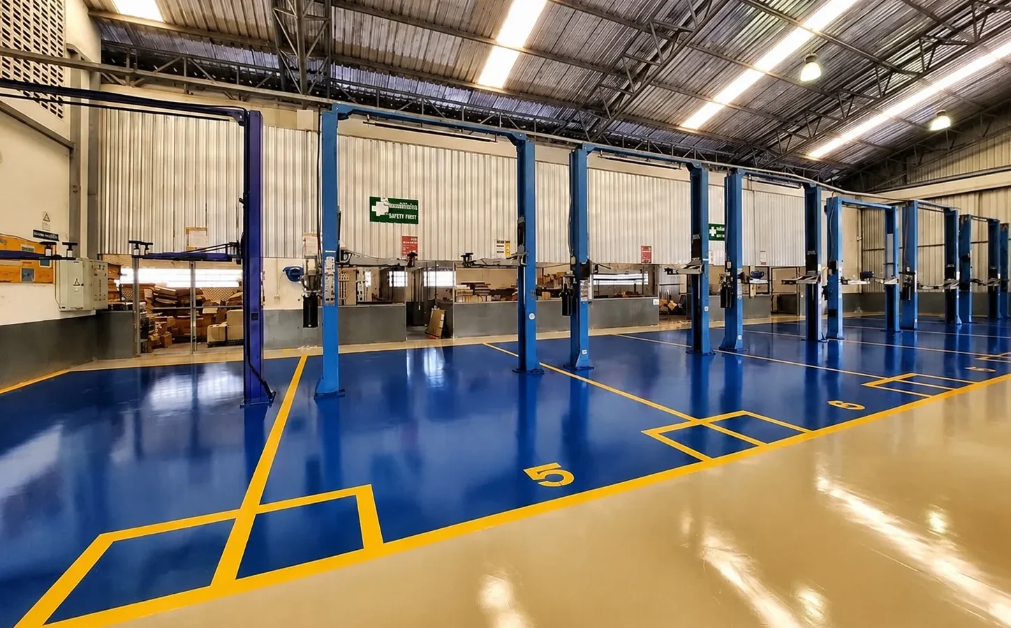 งานพื้น Epoxy ภายในพื้นที่ใช้งาน