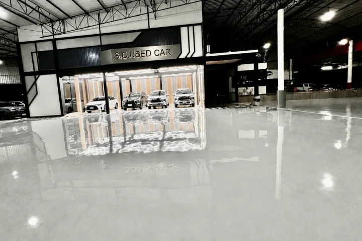 พื้น Epoxy เงาในพื้นที่ภายในอาคาร